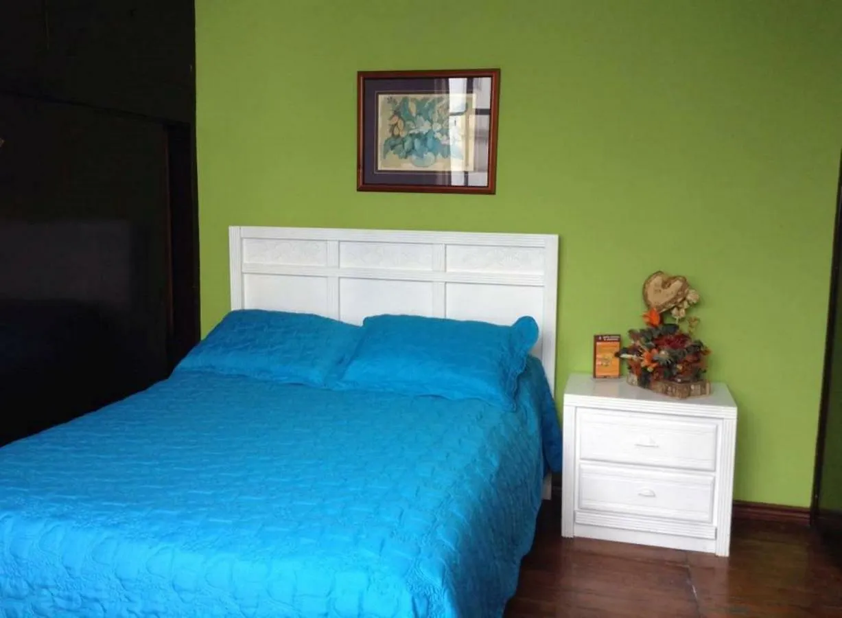 Hostel Hostal El Vagabundo Quito